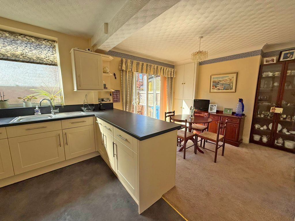 Property photo 3 of 11 Img_9206