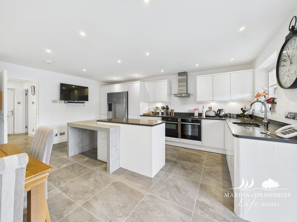 Additional image 11 of 4 bed town house for saleCarne Place, Port Solent, Portsmouth PO6