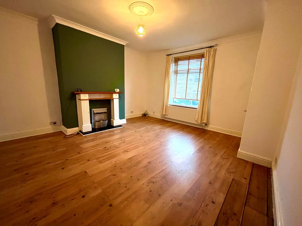 Property photo 2 of 6 Image