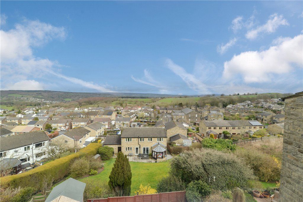 Property photo 2 of 19 Rear Aspect