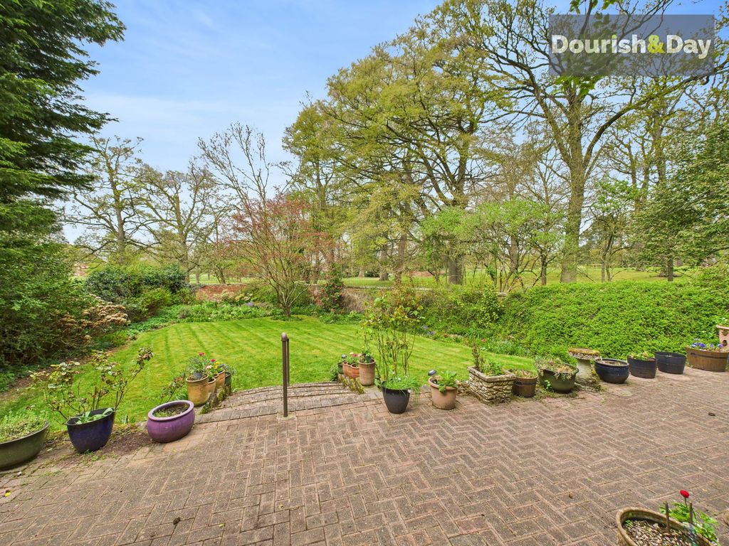 Property photo 3 of 28 Rear Garden