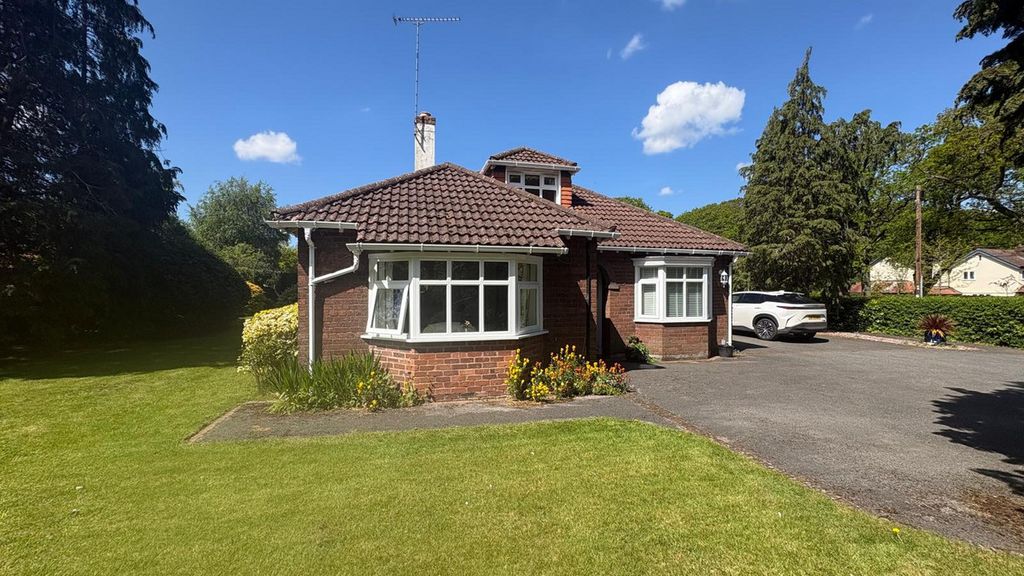 Property photo 2 of 32