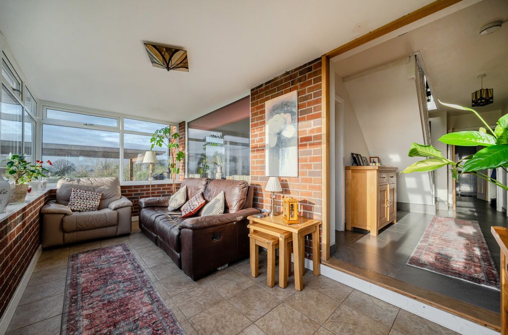 Property photo 3 of 41 1425411-9-69B1B31...