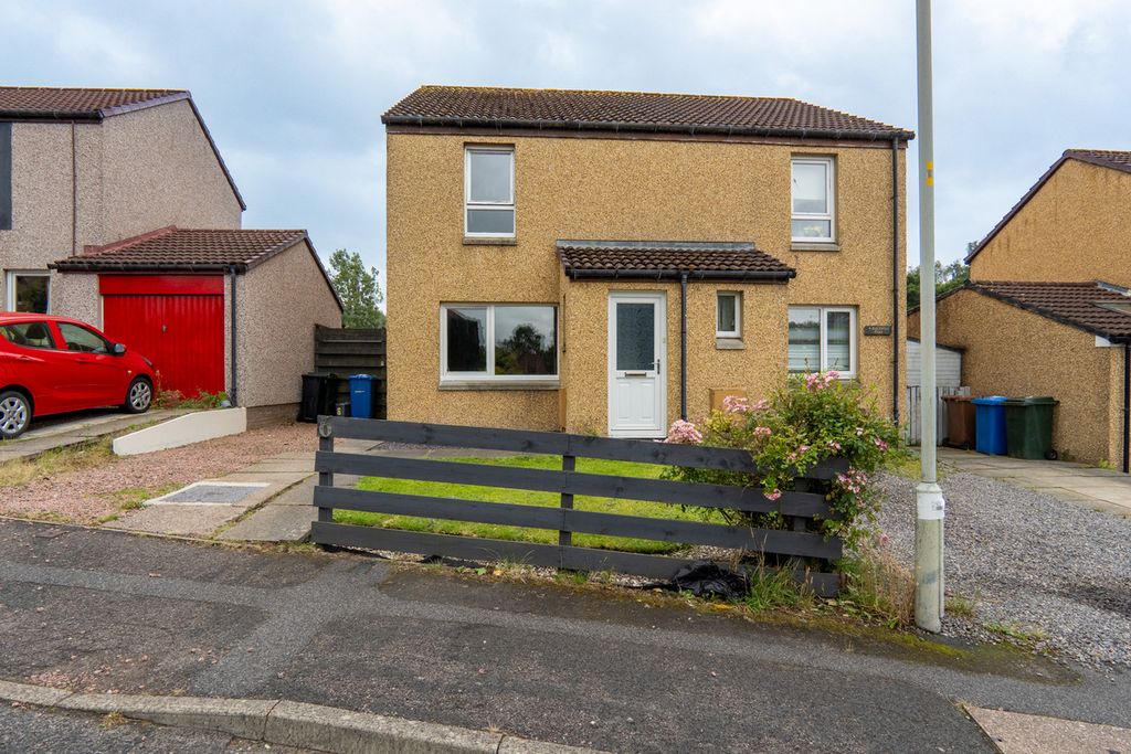 Property photo 1 of 23