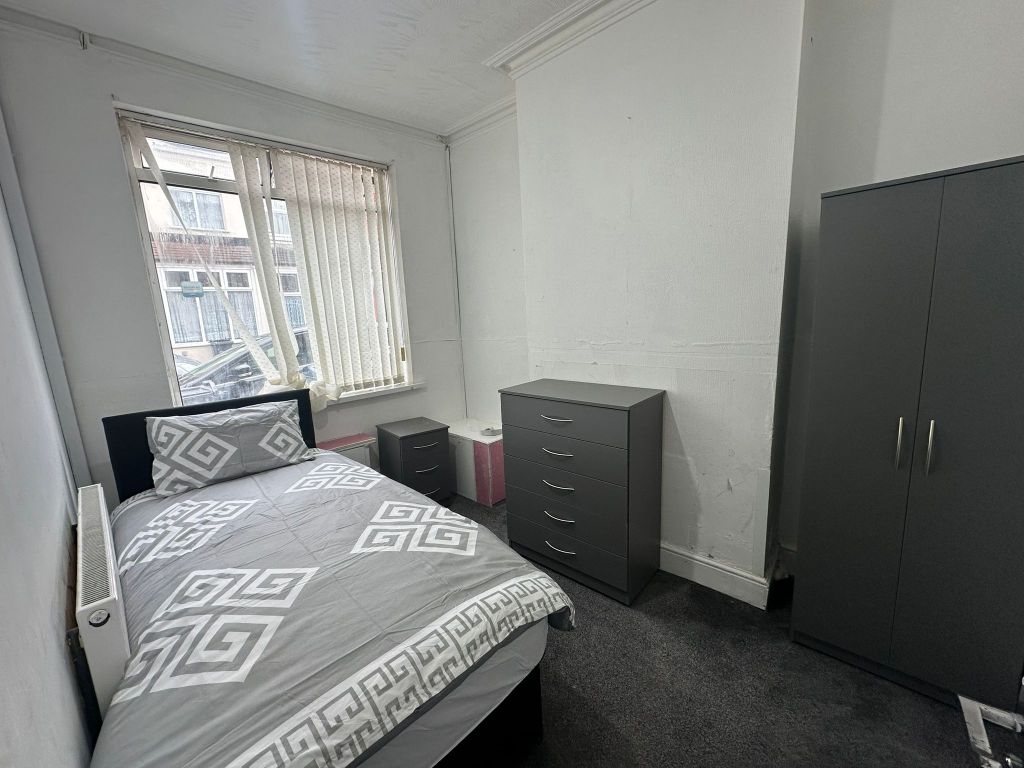 Property photo 1 of 4