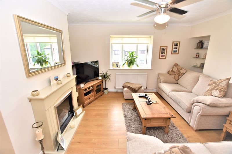 Property photo 1 of 11 Photo 11