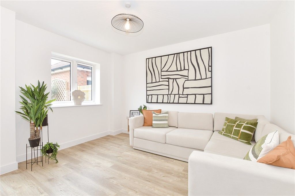 Property photo 3 of 17 Family Room