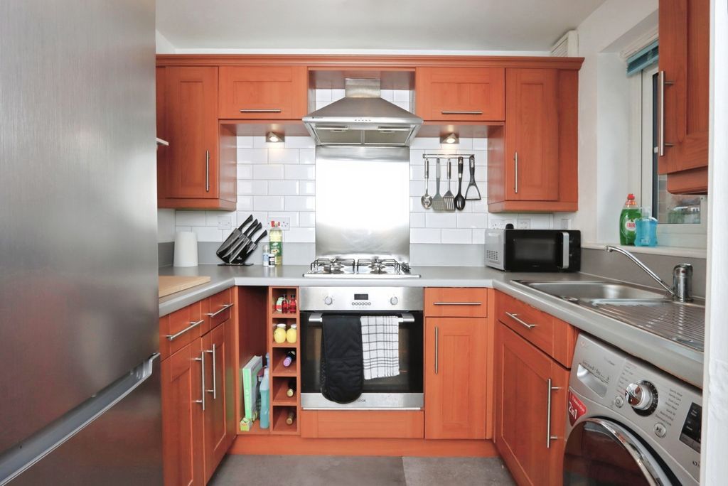 Property photo 3 of 19 Pbox-Img.Jpg