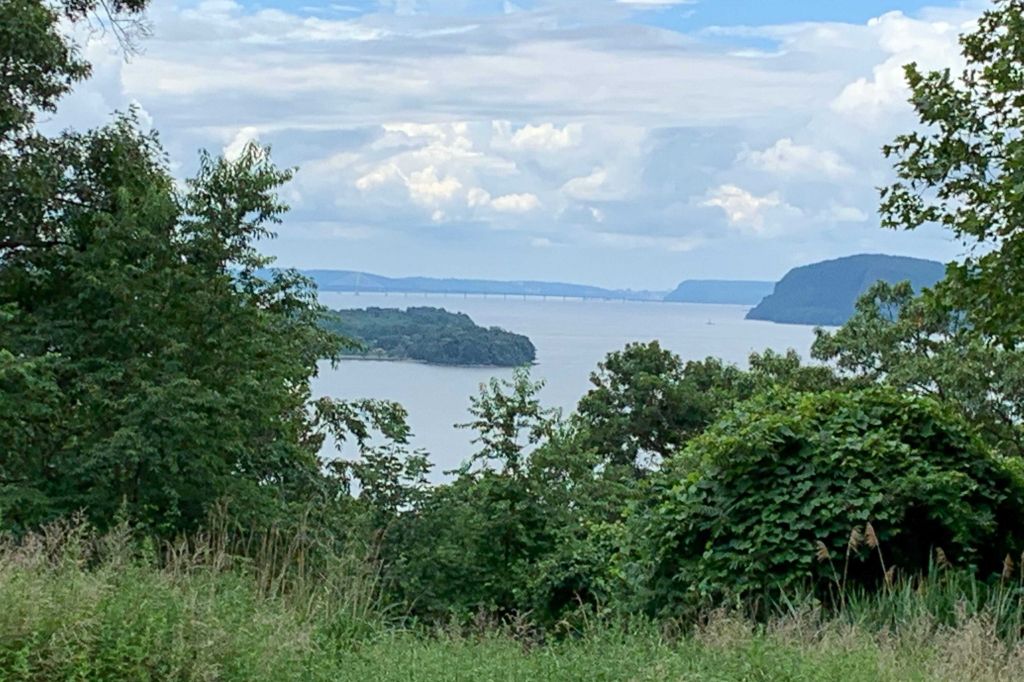 Property photo 1 of 1