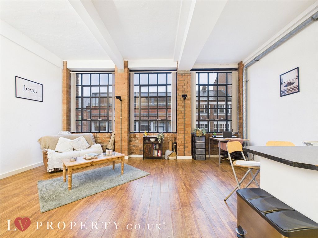 Property photo 1 of 11 Picture No. 06