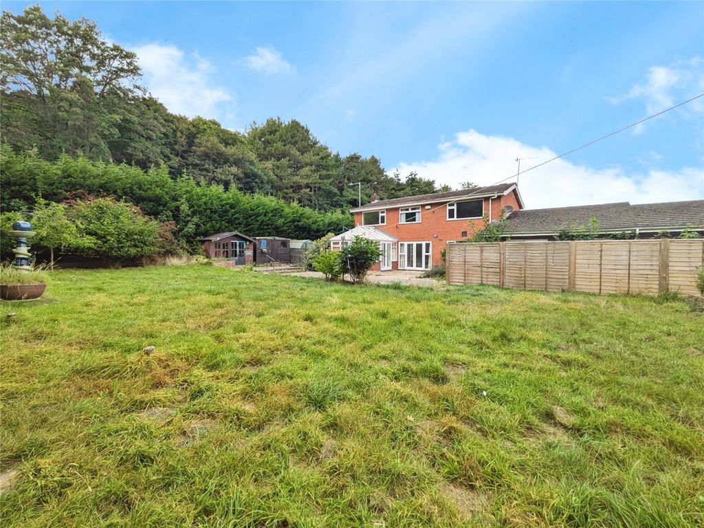 Property photo 2 of 22 Picture No. 37