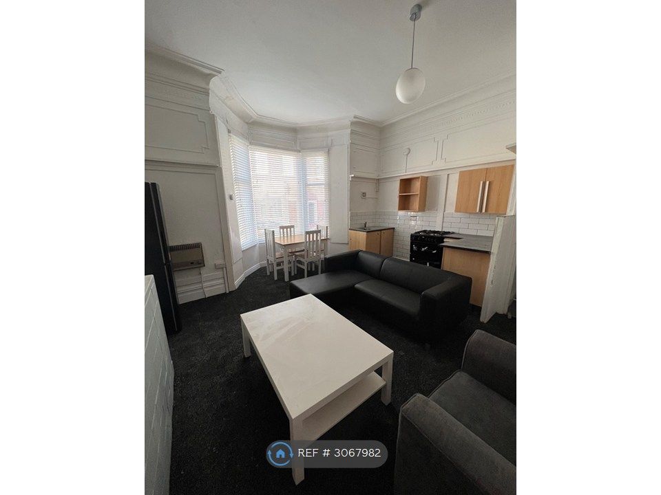 Property photo 2 of 6