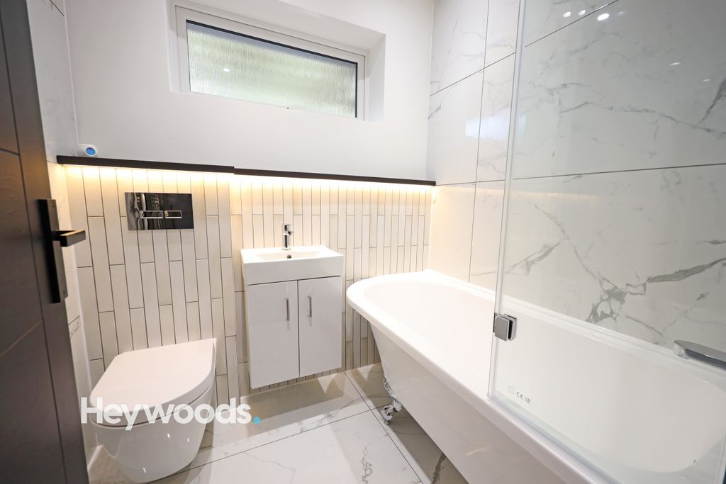 Property photo 3 of 30 099A3177