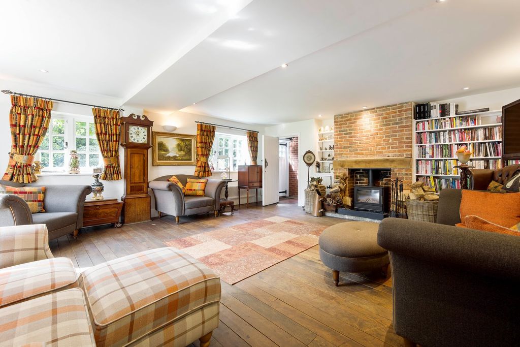 Property photo 3 of 38