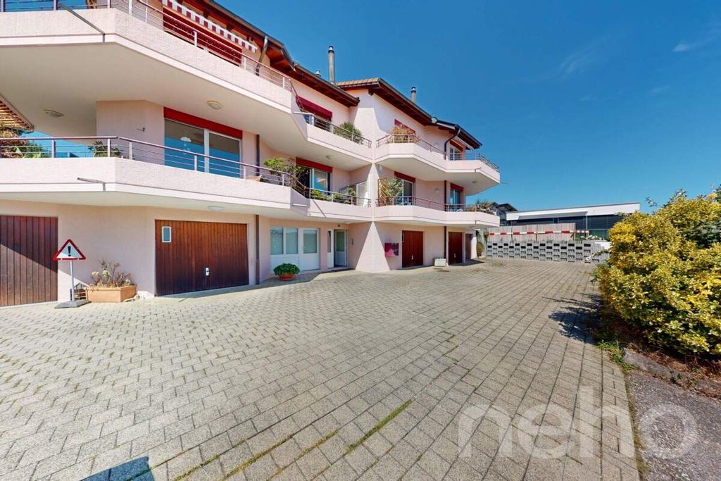 Property photo 2 of 12