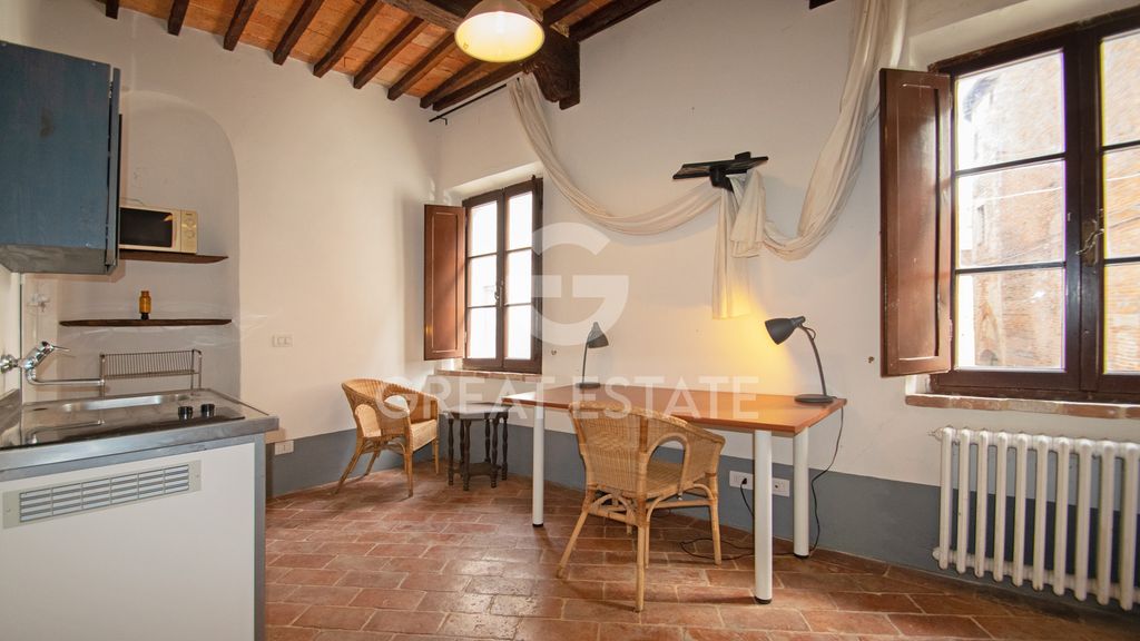 Property photo 2 of 24 Interiors