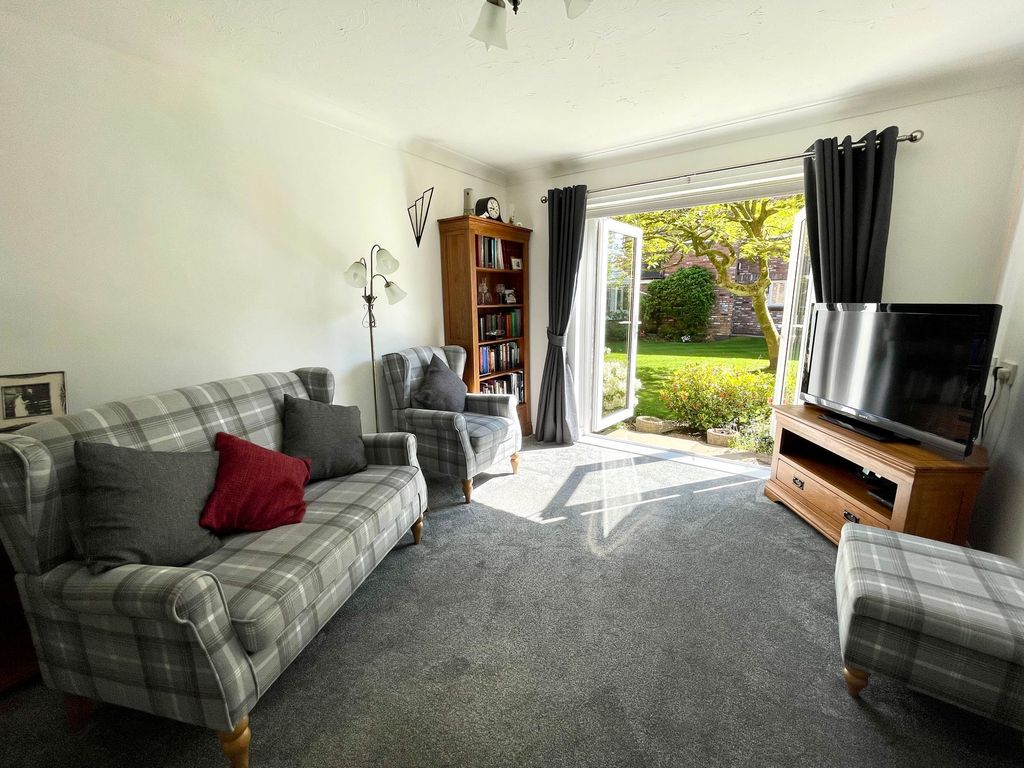 Property photo 3 of 13
