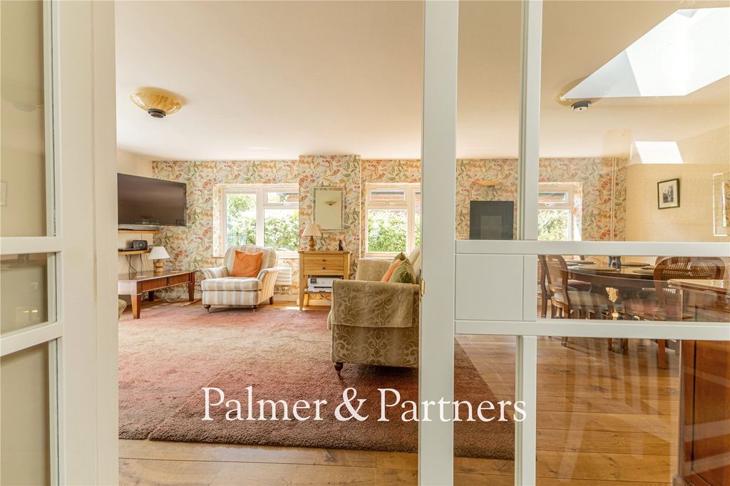 Property photo 3 of 27 Picture No. 84