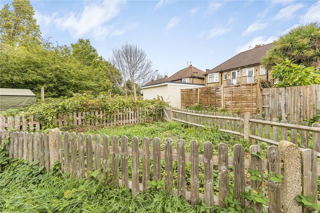 Property photo 3 of 9 Picture No. 13