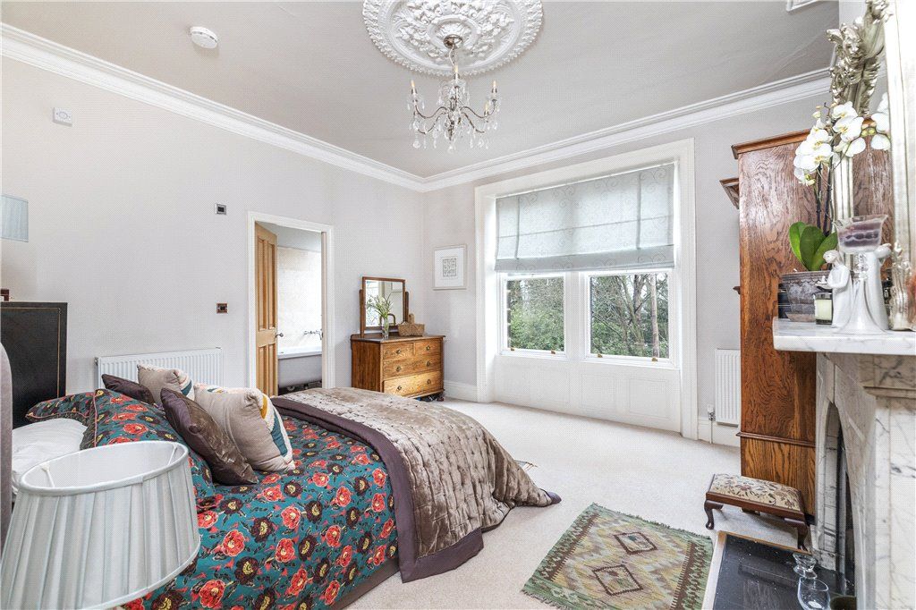 Property photo 2 of 16 Bedroom