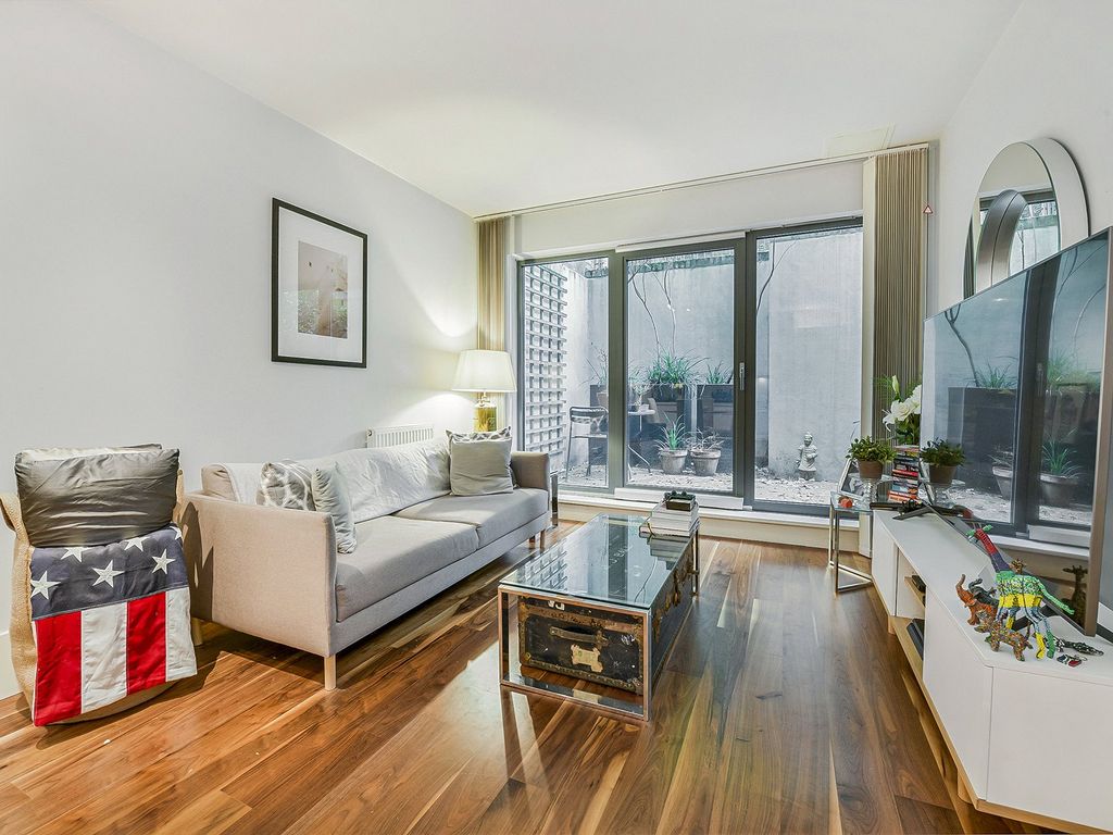 Property photo 1 of 13 Theobalds Road
