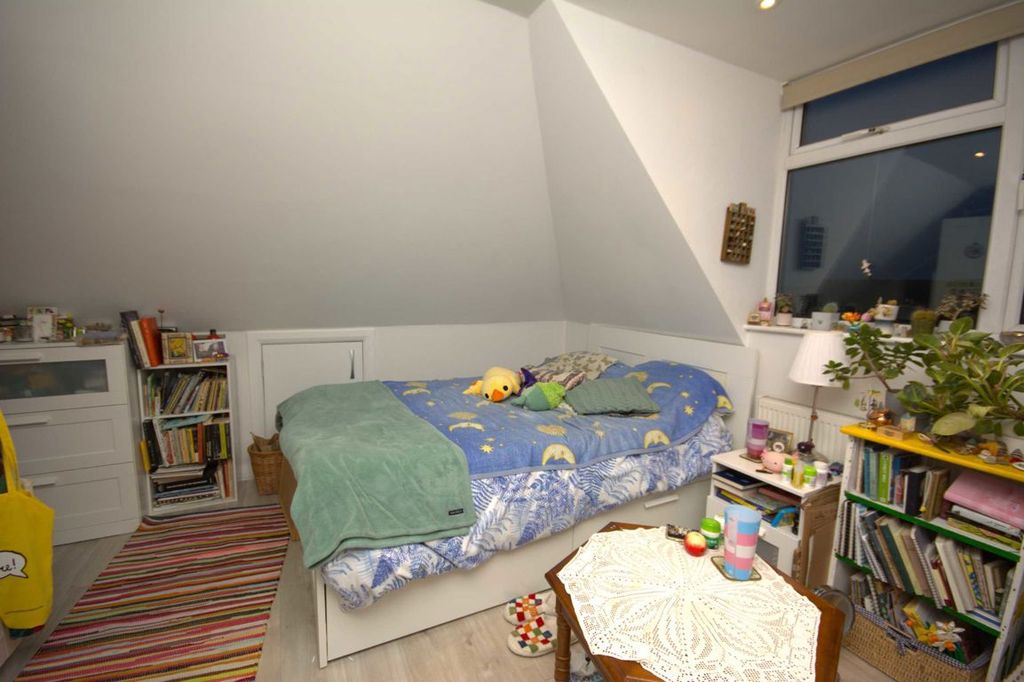 Property photo 1 of 2