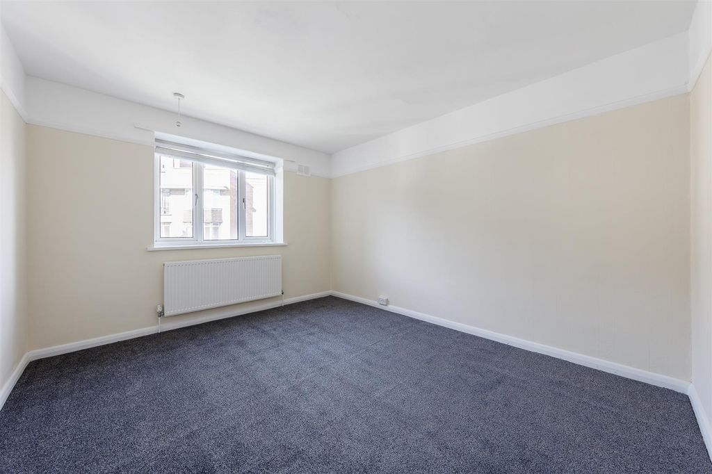 Property photo 2 of 10 094A0044-Hdr-Edit.Jpg