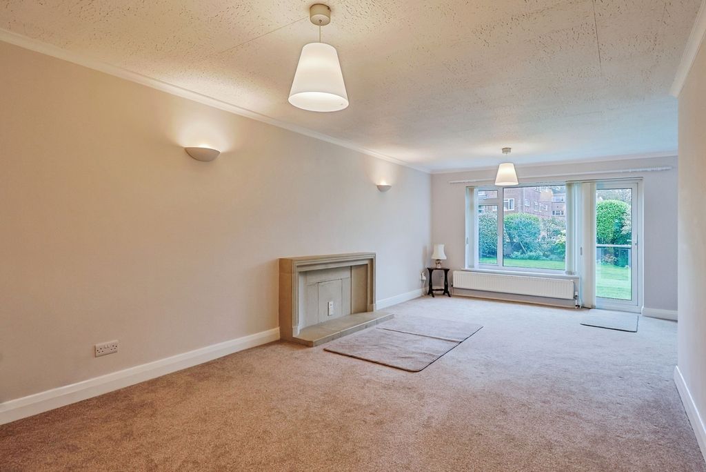 Property photo 2 of 17 Photo