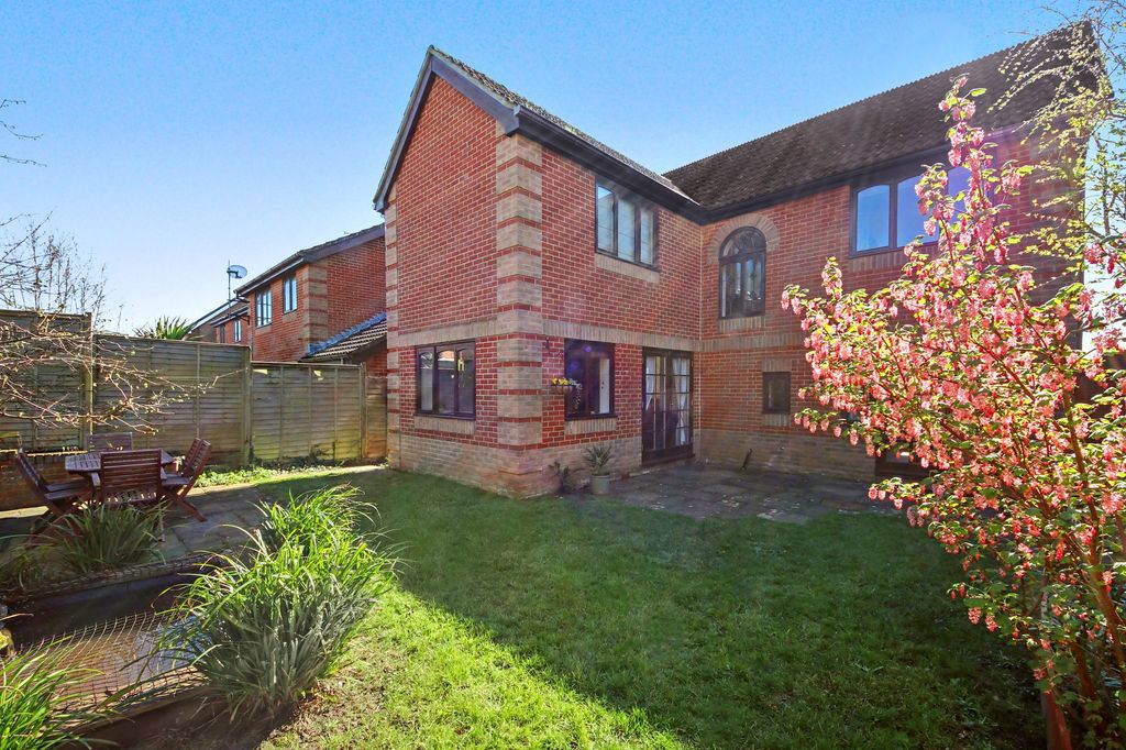 Property photo 1 of 17