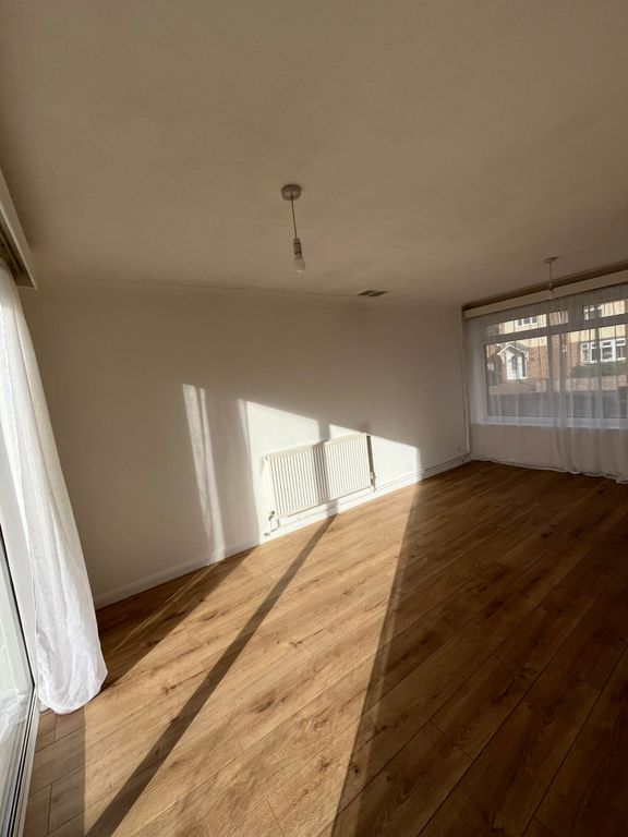 Property photo 2 of 10 4138157A-F02E-4F1E-831B-B903Af08226A