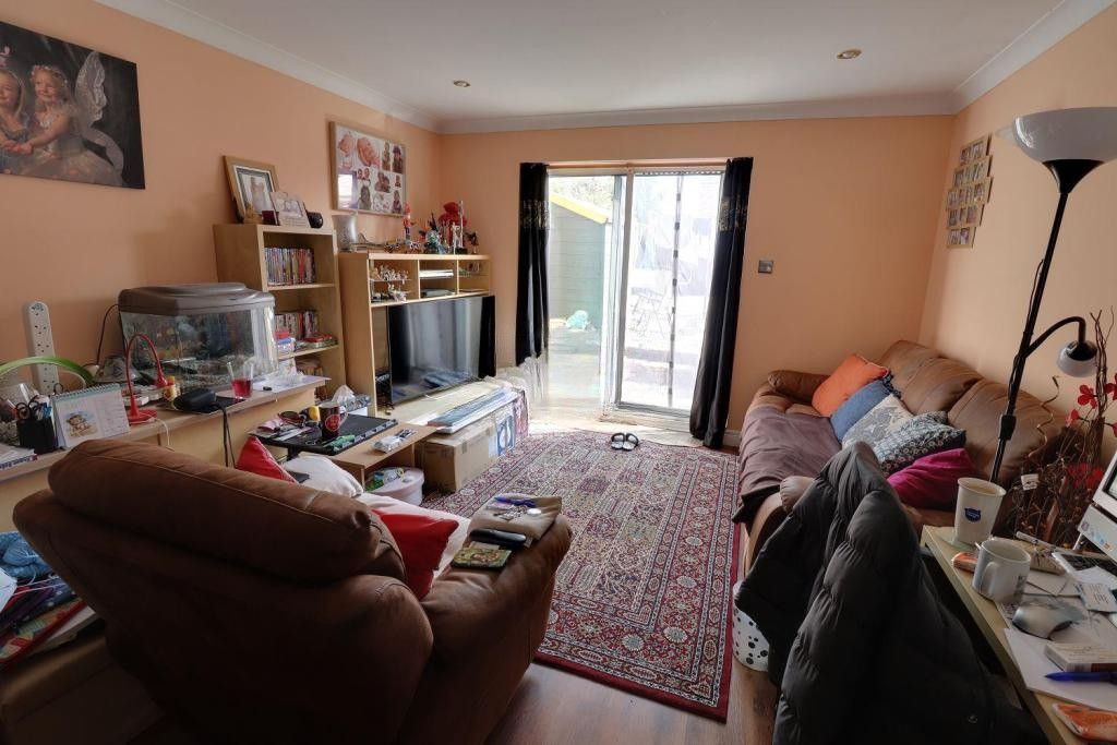 Property photo 2 of 6