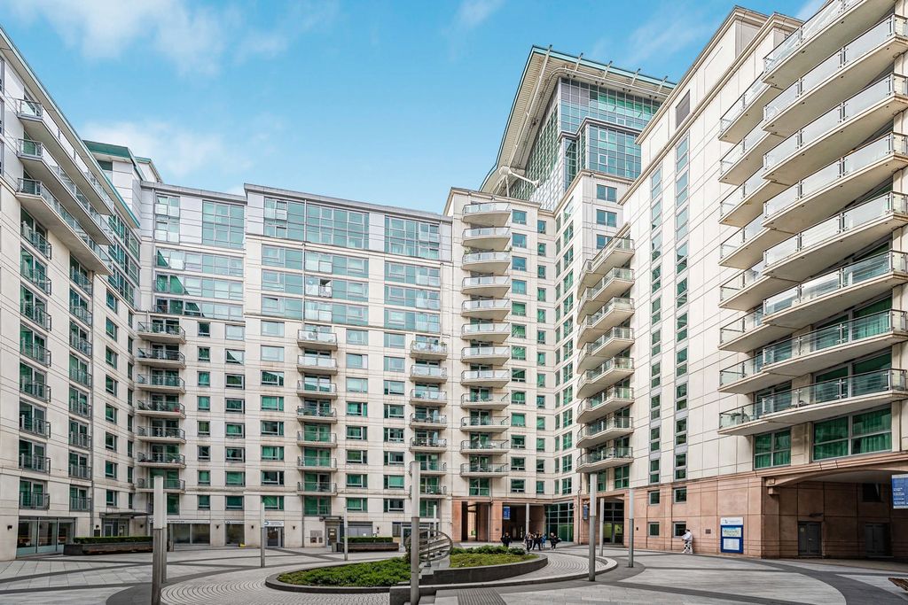 Property photo 2 of 20 Exterior