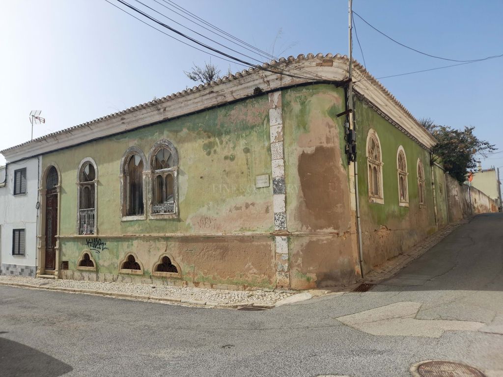 Property photo 1 of 21