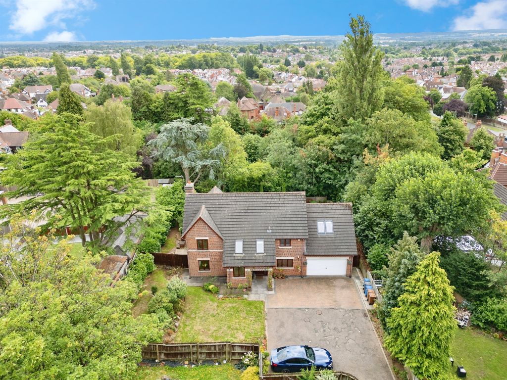 Property photo 3 of 19