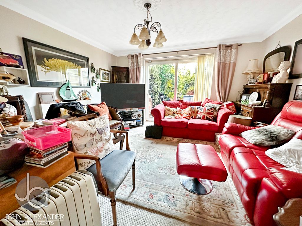 Property photo 2 of 10 20251108_144536569_0.5