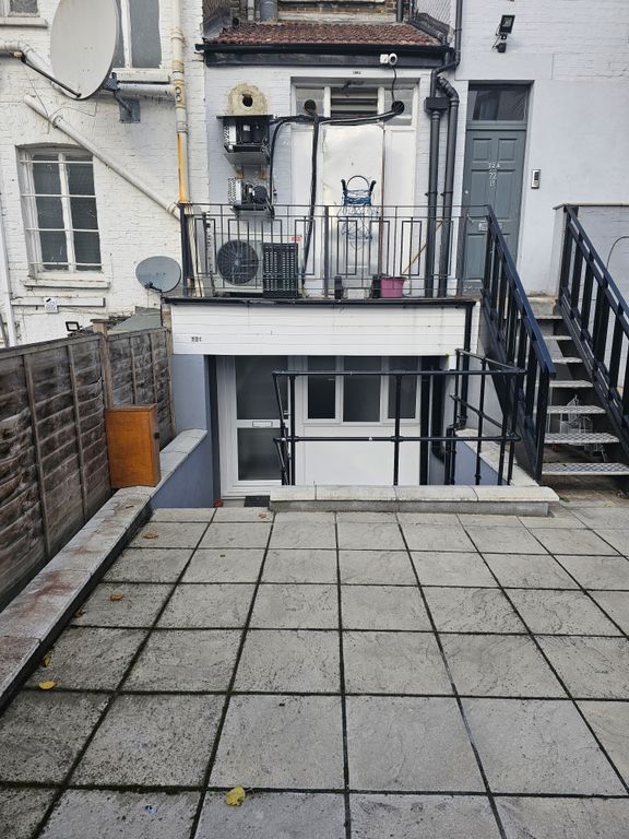 Property photo 3 of 7
