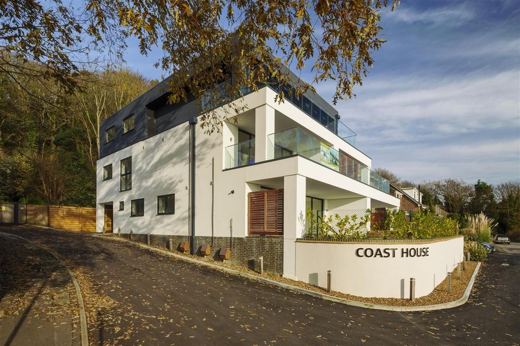 Property photo 1 of 28 Main Picture