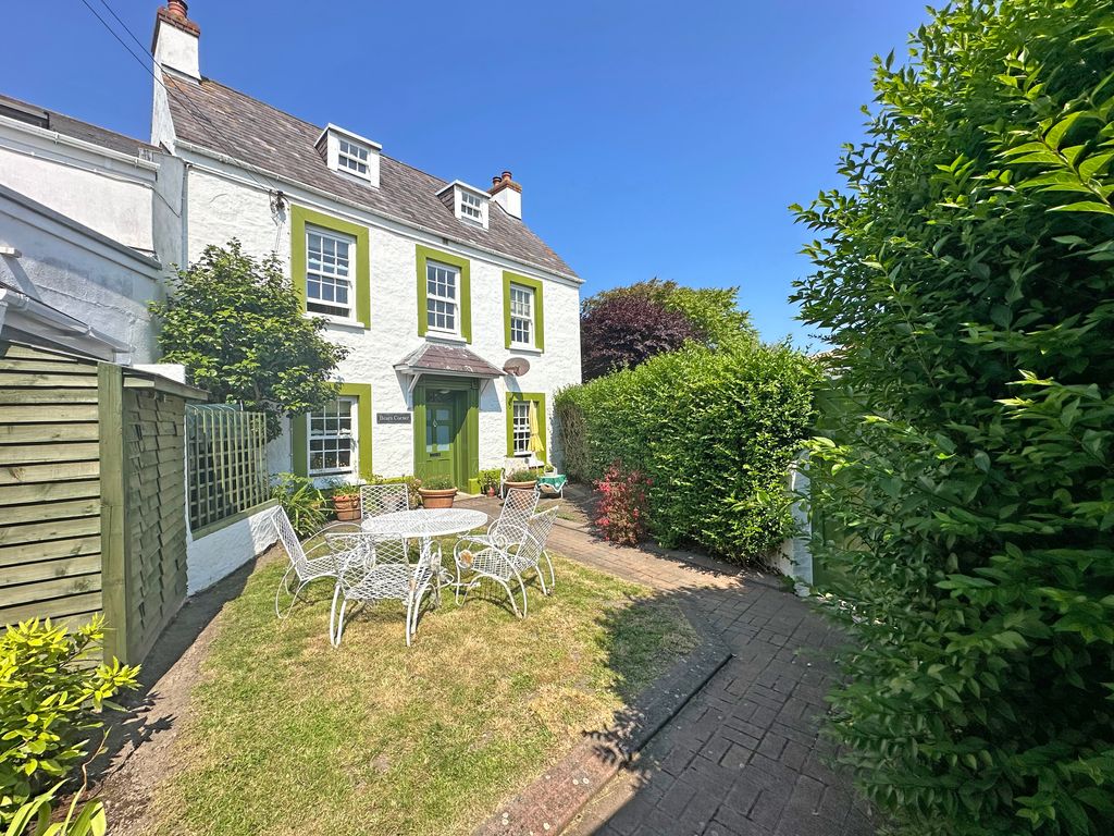 Property photo 1 of 9