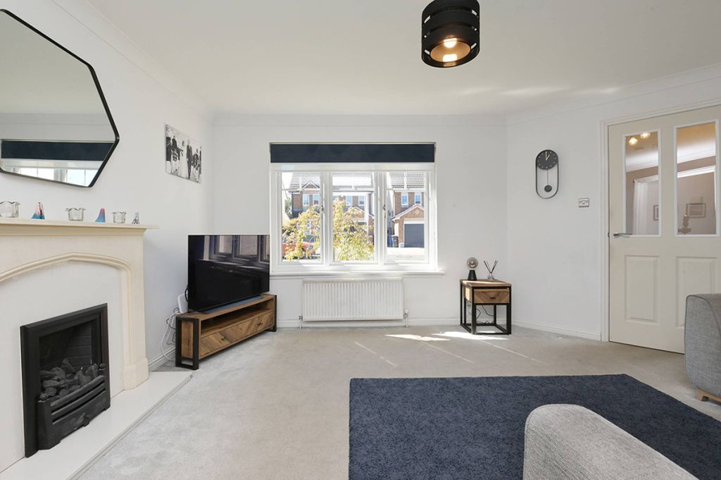 Property photo 3 of 35