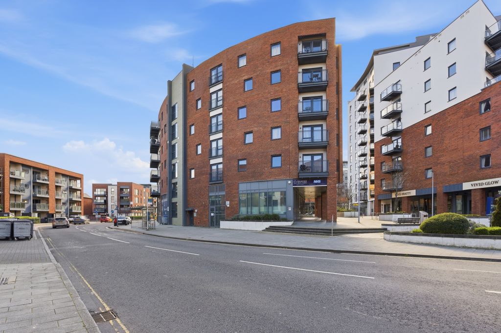 Property photo 1 of 15