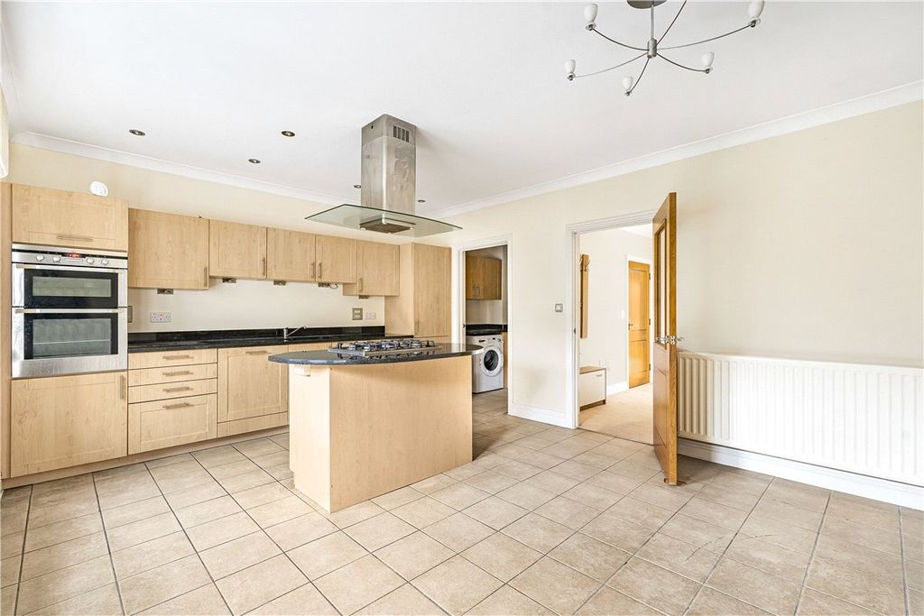 Property photo 3 of 23 Picture No. 03
