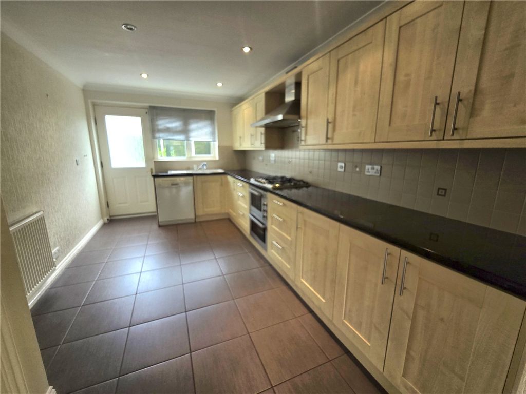 Property photo 3 of 20 Picture No. 05