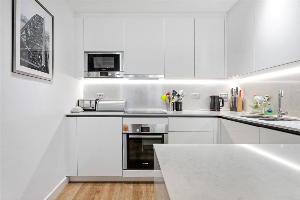 Property photo 2 of 12 Picture No. 10