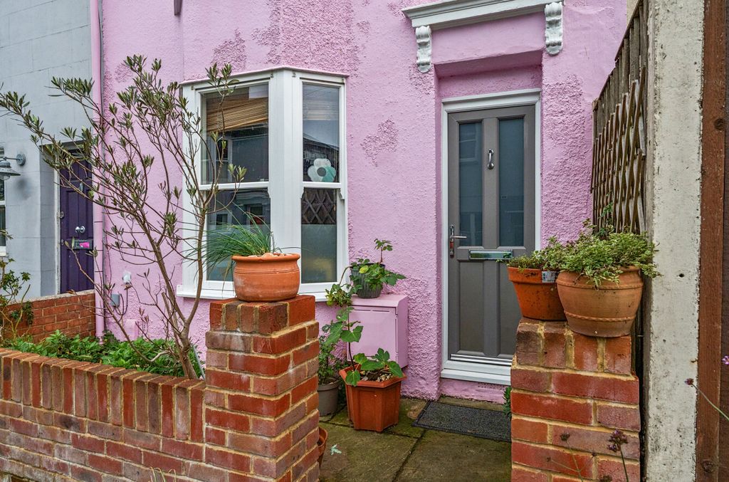Property photo 2 of 15 1534489-7-1A120F5...