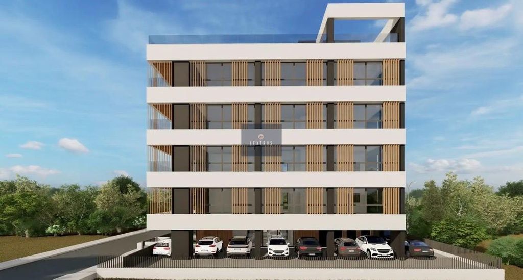 Property photo 1 of 3