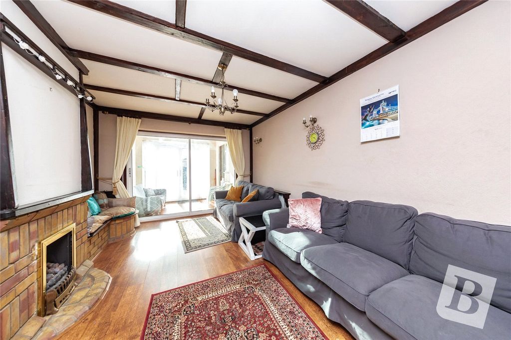 Property photo 2 of 11 Picture No. 03