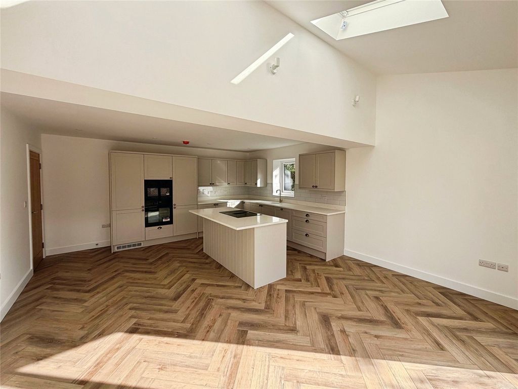 Property photo 2 of 18 Kitchen/Diner