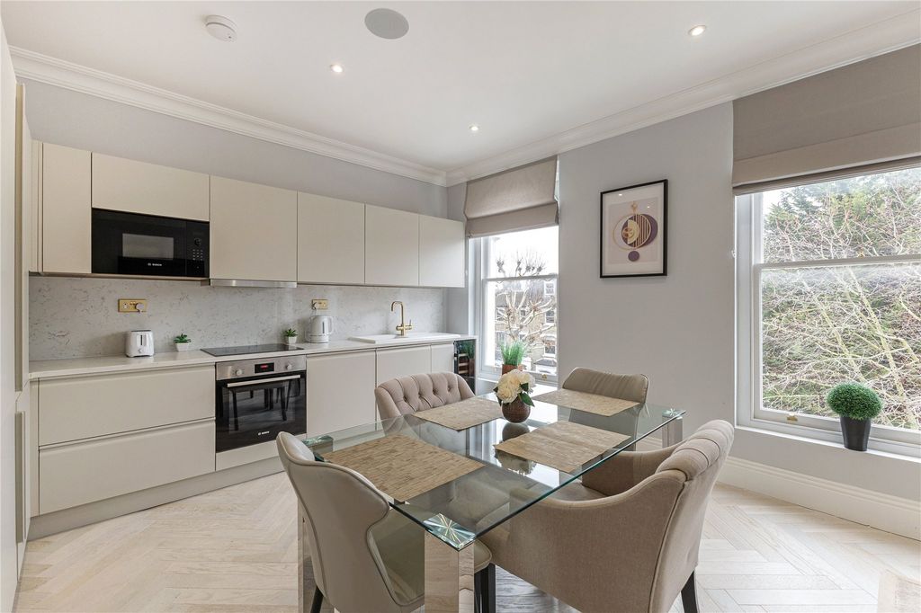 Property photo 1 of 14 Picture No. 05