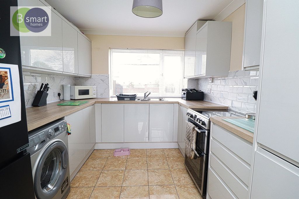 Property photo 2 of 18 Img_2672