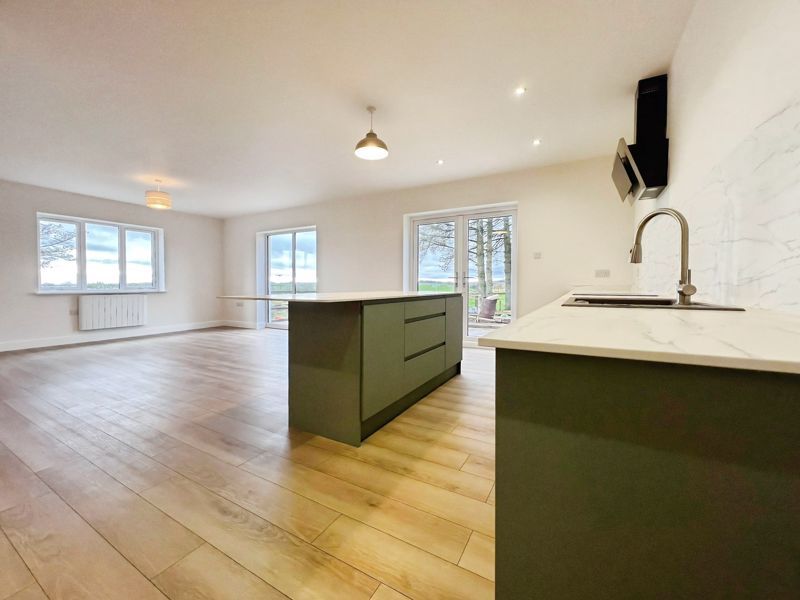 Property photo 2 of 30 Photo 16